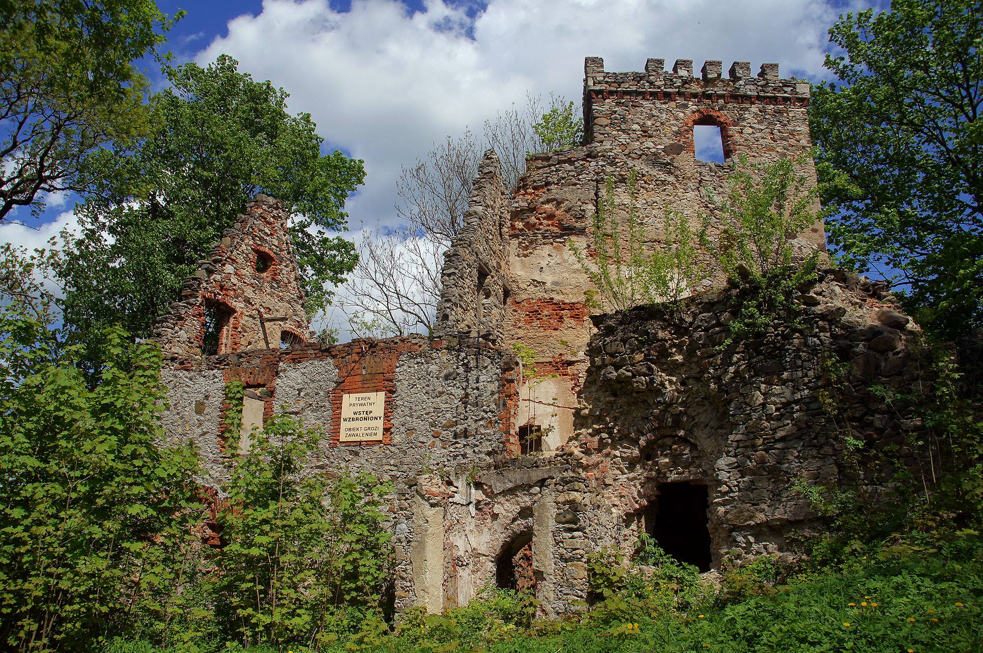 Ruiny zamku w Lipie